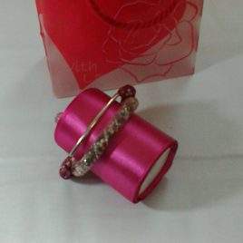 Bracelet en fil résille et tubes métal