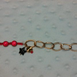 Bracelet breloques et grosse maille