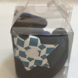 Coffret carrée naissance 01 mon doudou et mes chausettes