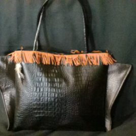Sac croco, petite touche indienne franges/plume