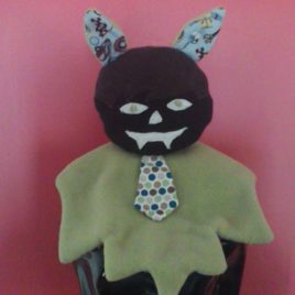 Doudou “Dodies” petit gars vampire