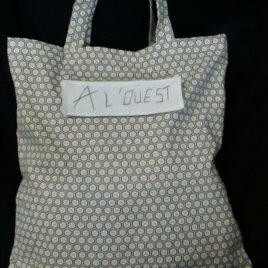 Tote bag en tissu coton imprimé et son jeu de mots interchangeable