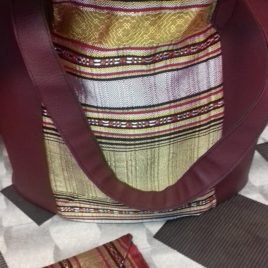Sac en simili cuir bordeaux et toile imprimée tunisienne
